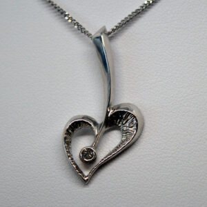 Diamond Heart Drop